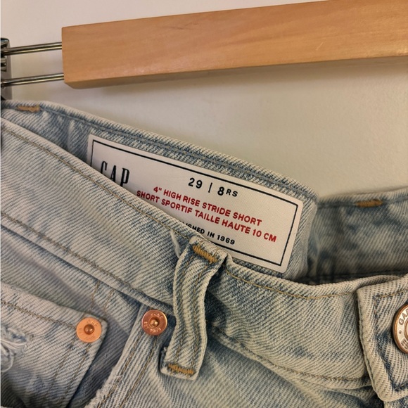 Gap Denim high stride shorts - Picture 2 of 3